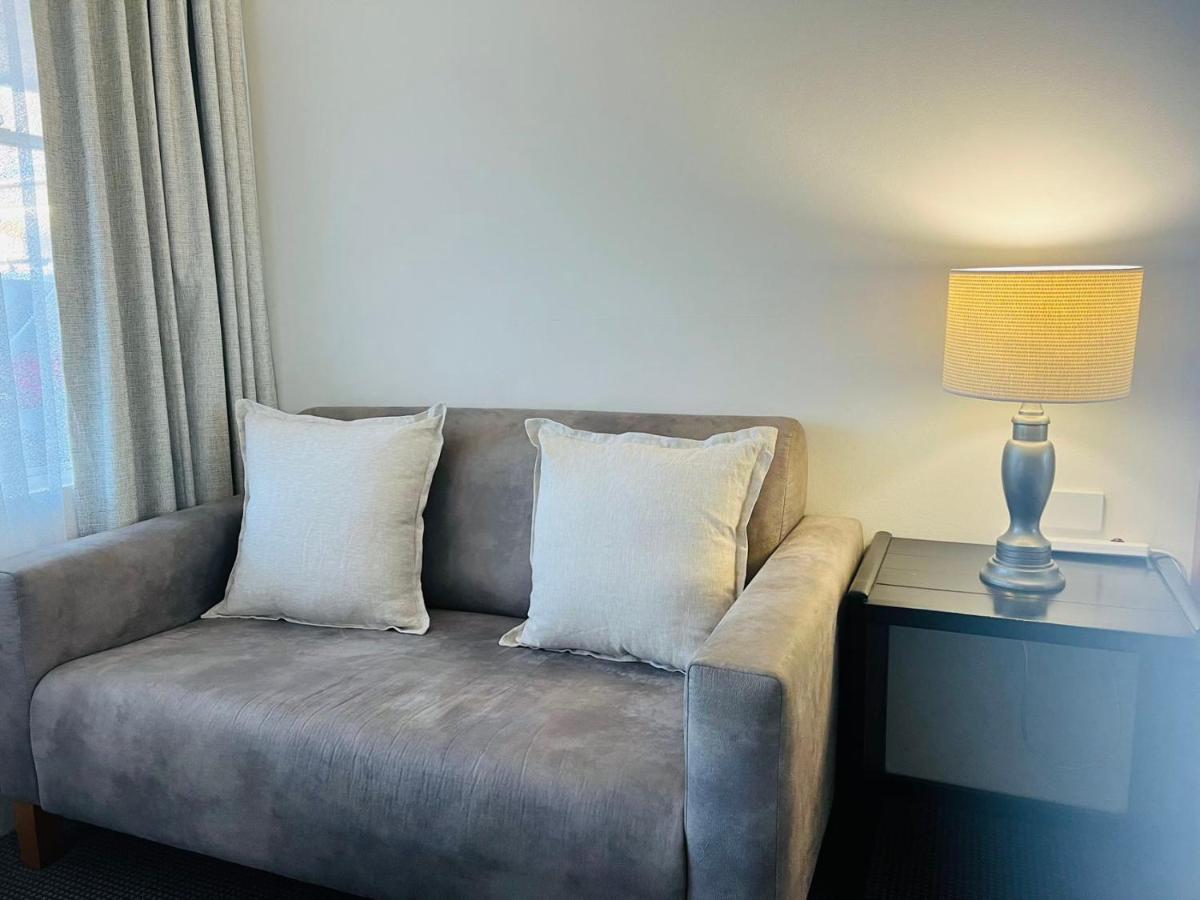 Cooks Endeavour Motor Inn Tweed Heads Exteriör bild