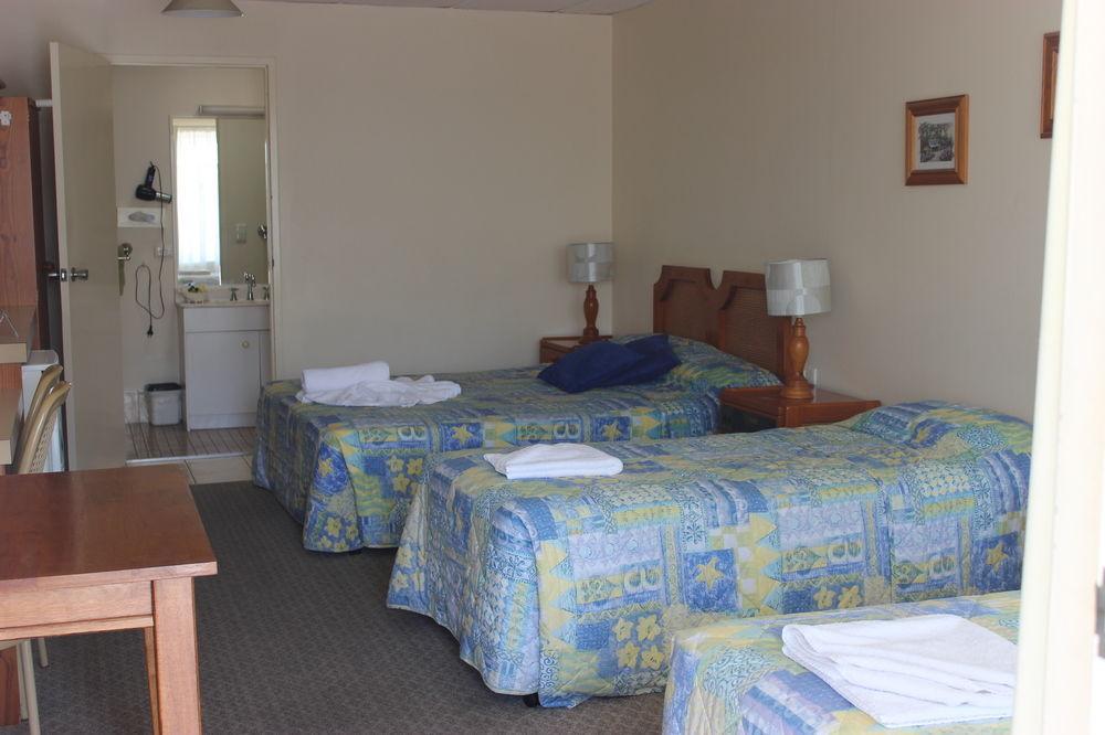 Cooks Endeavour Motor Inn Tweed Heads Exteriör bild